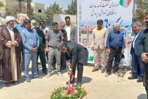 کلنگ احداث دو مدرسه با ۲۱ کلاس درس در قهدریجان فلاورجان به زمین زده شد