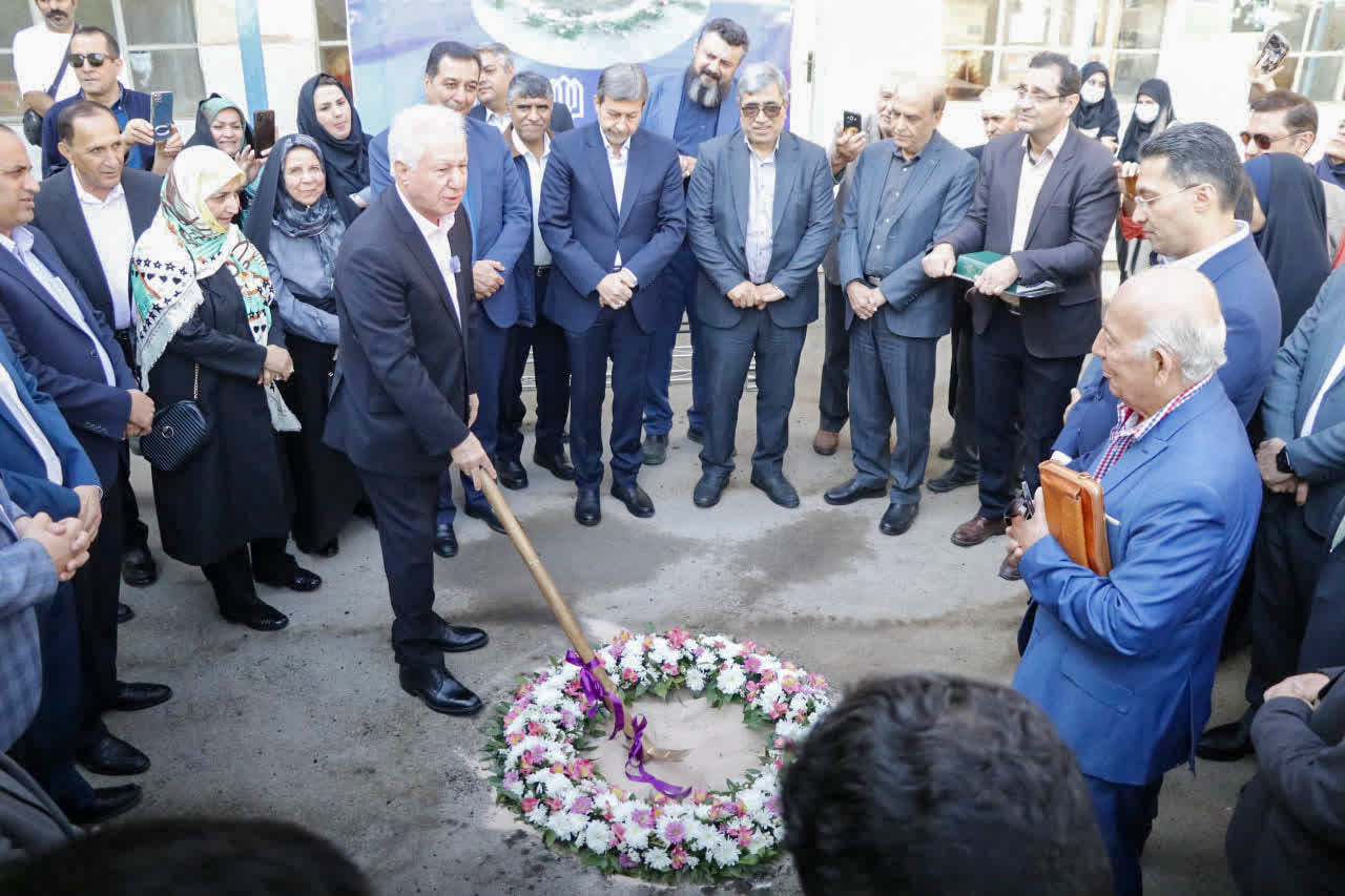 14040810 کلنگ زنی سالن ورزشی زهره کاردانپور ناحیه 4