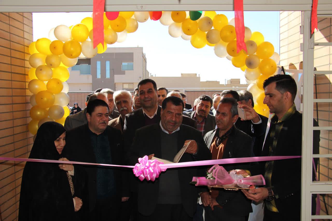 14041015 افتتاح 6 کلاسه هرند